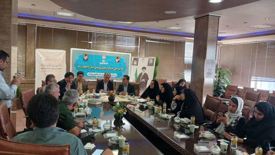 تجلیل از "هم‌افزایی و مشارکت"سرپرست بهزیستی کهگیلویه و بویراحمد در کنفرانس خبری هفته بهزیستی؛ از دستاوردها تا امید به آینده*
