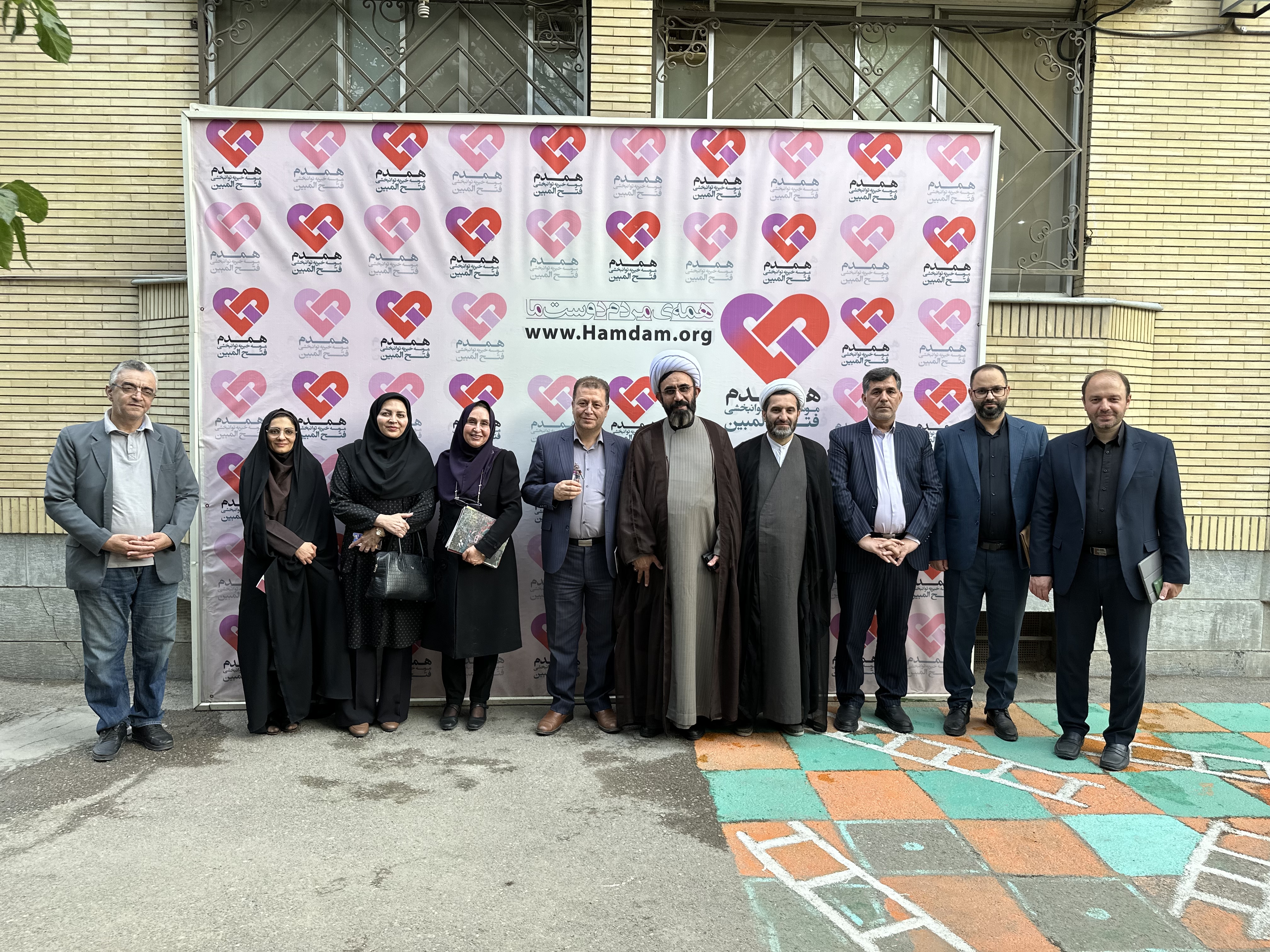 بازدید هیئت عالی‌رتبه جشنواره ملی نشان نیکوکاری از خیریه «همدم فتح‌المبین» مشهد 