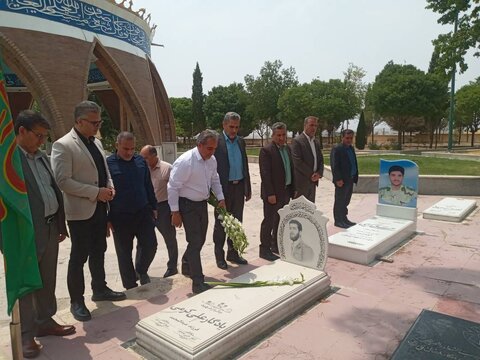 گزارش تصویری ادای احترام