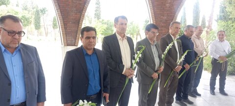 گزارش تصویری ادای احترام