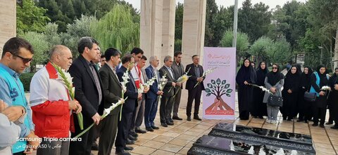 گزارش تصویری| ادای احترام روسا و کارکنان ادارات بهزیستی شهرستانها به شهدا