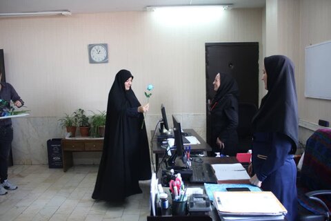 گزارش تصویری | تقدیر مدیرکل بهزیستی البرز از کارکنان به مناسبت آغاز هفته بهزیستی