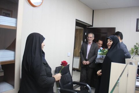 گزارش تصویری | تقدیر مدیرکل بهزیستی البرز از کارکنان به مناسبت آغاز هفته بهزیستی