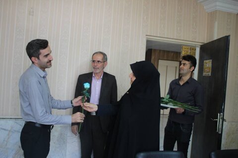 گزارش تصویری | تقدیر مدیرکل بهزیستی البرز از کارکنان به مناسبت آغاز هفته بهزیستی