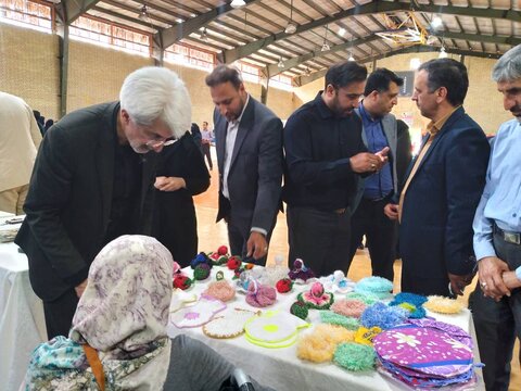 شیراز| افتتاح نمایشگاه صنایع دستی جامعه هدف بهزیستی شیراز  با حضور مدیر کل و معاونین بهزیستی فارس