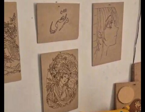 نمایشگاه آثار هنری توانخواهان در مرکز توانبخشی پرتو مهر برگزار شد