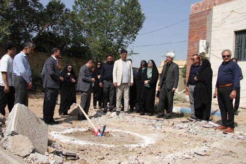 مراسم کلنگ زنی مرکز جامع توانمندسازی و حمایت از زنان و دختران آسیب دیده اجتماعی شیراز