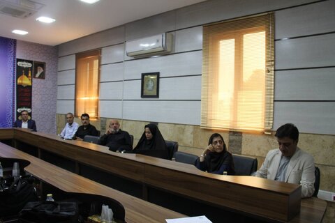 حضور مدیر کل ,معاون مشارکت های مردمی و نمایندگان موسسات و تشکل های غیردولتی شیراز در ویدئو کنفرانس کشوری رئیس سازمان بهزیستی کشور با مدیران کل و تشکل ها