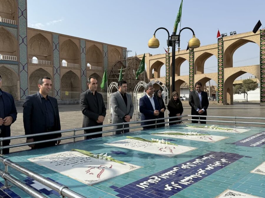 مراسم گلزار شهدا