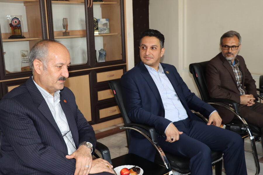 دیدار چهره‌های دانشگاهی و بانکی با بهزیستی برای هم‌افزایی در مسیر خدمت