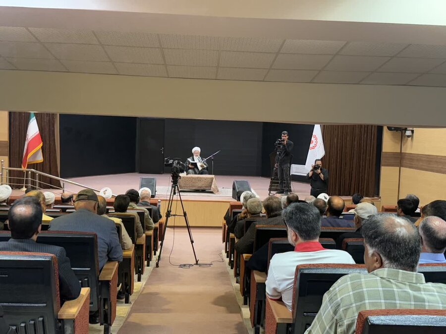 جلسه تفسیر قرآن ایت الله ناصری