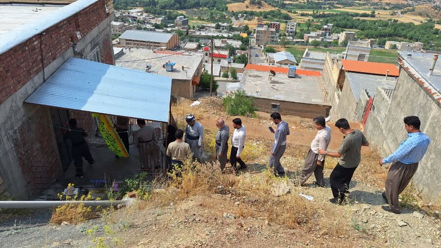 بازدید از خانوادههای تحت پوشش بهزیستی