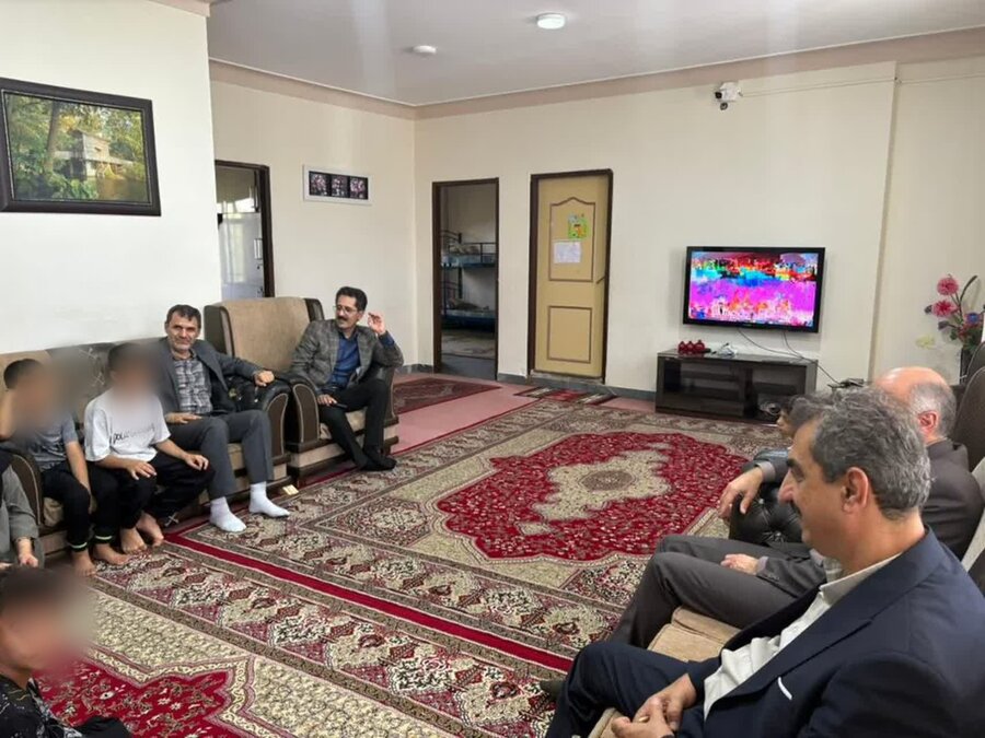 بازدید مسئولان بهزیستی کردستان از مرکز نگهداری کودکان بی‌سرپرست سقز
