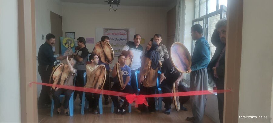 نمایشگاه صنایع دستی معلولان در سقز گشایش یافت