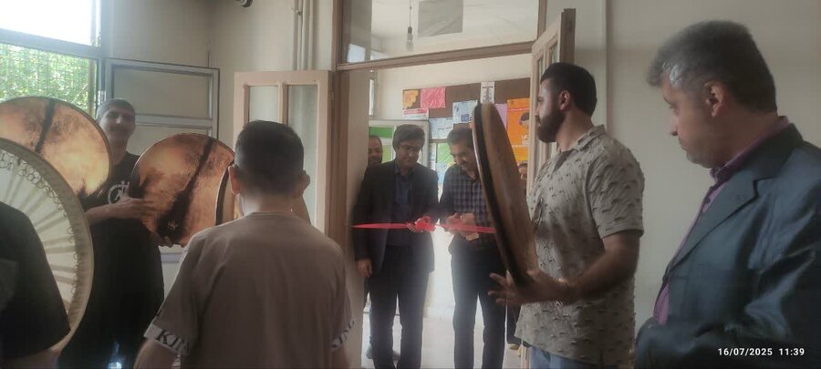 نمایشگاه صنایع دستی معلولان در سقز گشایش یافت