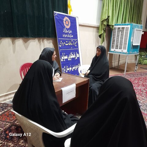 میز خدمت در مصلی محمدشهر کرج برپا شد