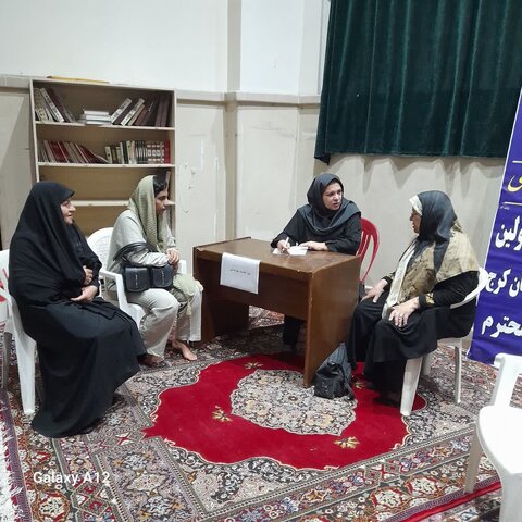 میز خدمت در مصلی محمدشهر کرج برپا شد