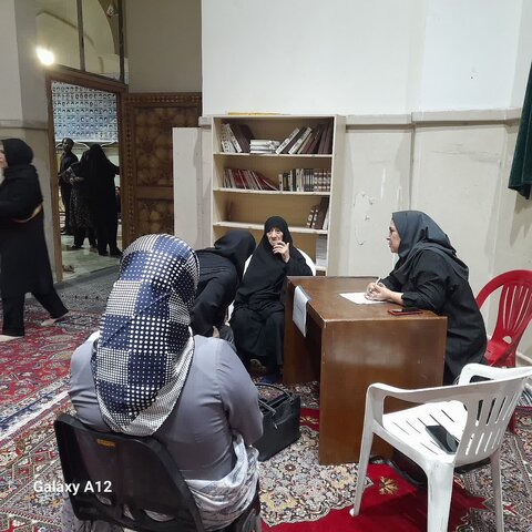 میز خدمت در مصلی محمدشهر کرج برپا شد