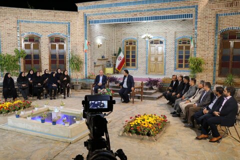 در رسانه / حضور مدیرکل و کارکنان بهزیستی آذربایجان‌غربی در برنامه زنده تلویزیونی "اولدوز" به مناسبت هفته بهزیستی