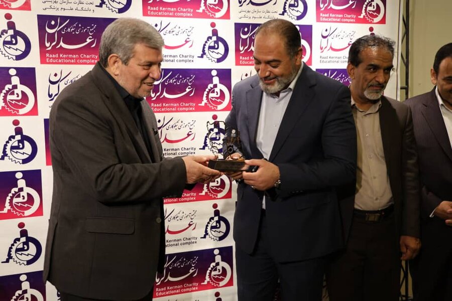 افتتاح ۴۰۴۷ طرح اشتغال‌زایی با حضور رئیس سازمان بهزیستی در کرمان