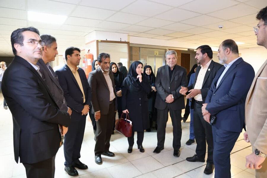 افتتاح ۴۰۴۷ طرح اشتغال‌زایی با حضور رئیس سازمان بهزیستی در کرمان