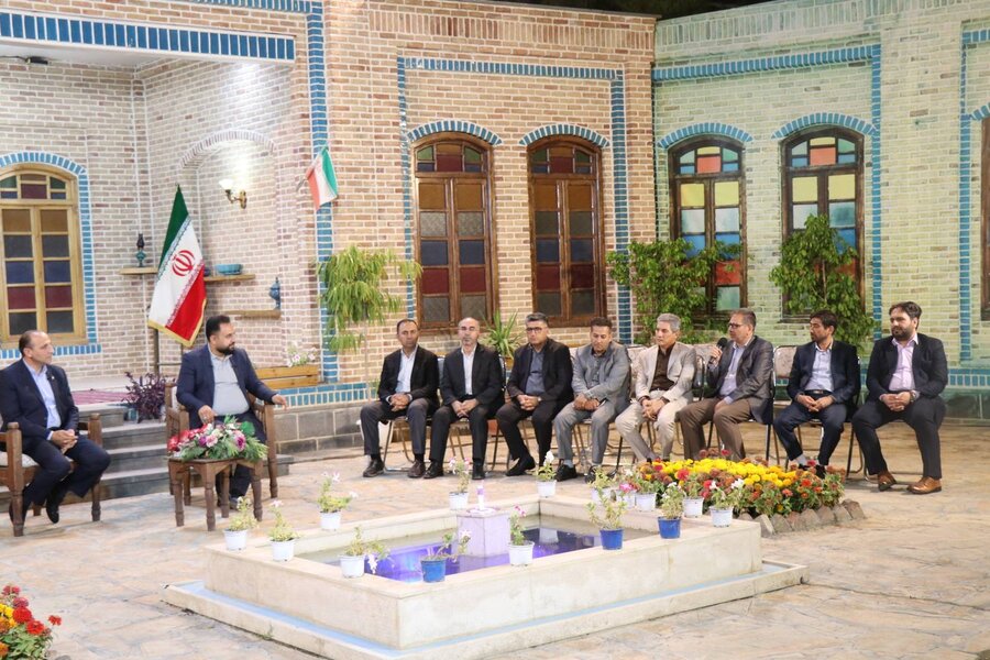 در رسانه / حضور مدیرکل و کارکنان بهزیستی آذربایجانغربی در برنامه زنده تلویزیونی "اولدوز" به مناسبت هفته بهزیستی