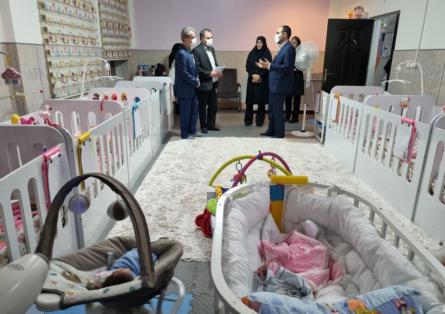 رویکرد بهزیستی برای کودکان تحت حمایت، "خانواده‌محوری" است