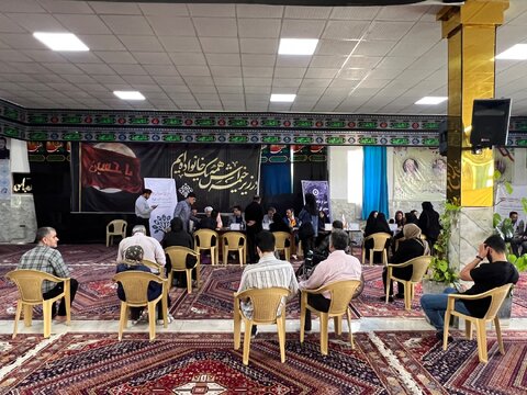 میز ارتباطات مردمی مدیرکل بهزیستی فارس در مهدیه صدرابهزیستی در مسیر آرمان های انقلاب و شهدا