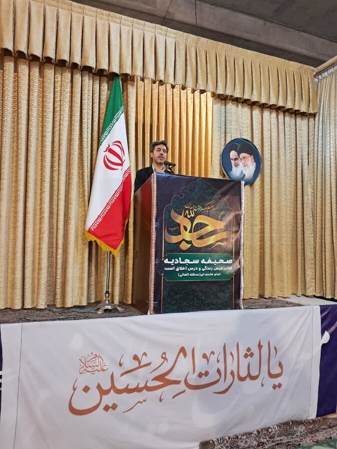 سخنرانی معاون توسعه توانمندسازی بهزیستی در نمازجمعه پردیسان و برپایی میز خدمت