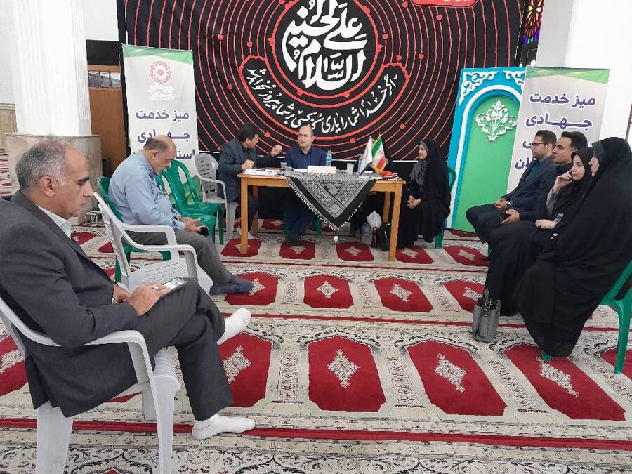 برپایی میز خدمت جهادی بهزیستی گیلان و سایر دستگاه های اجرایی در مصلی امام خمینی(ره) رشت