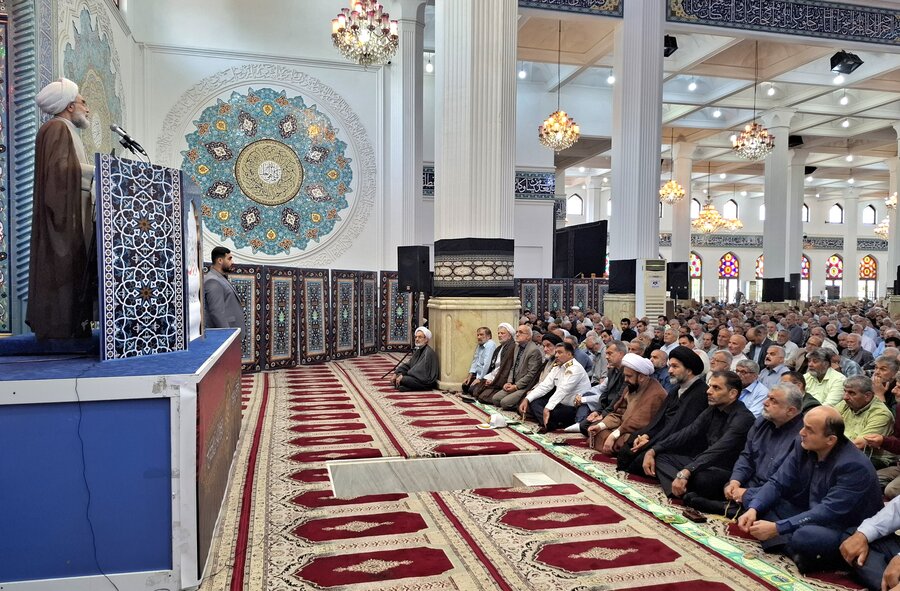 سخنرانی مدیرکل بهزیستی گیلان به مناسبت گرامیداشت هفته بهزیستی در خطبه های پیش از نماز جمعه / مصلی بزرگ امام خمینی رشت