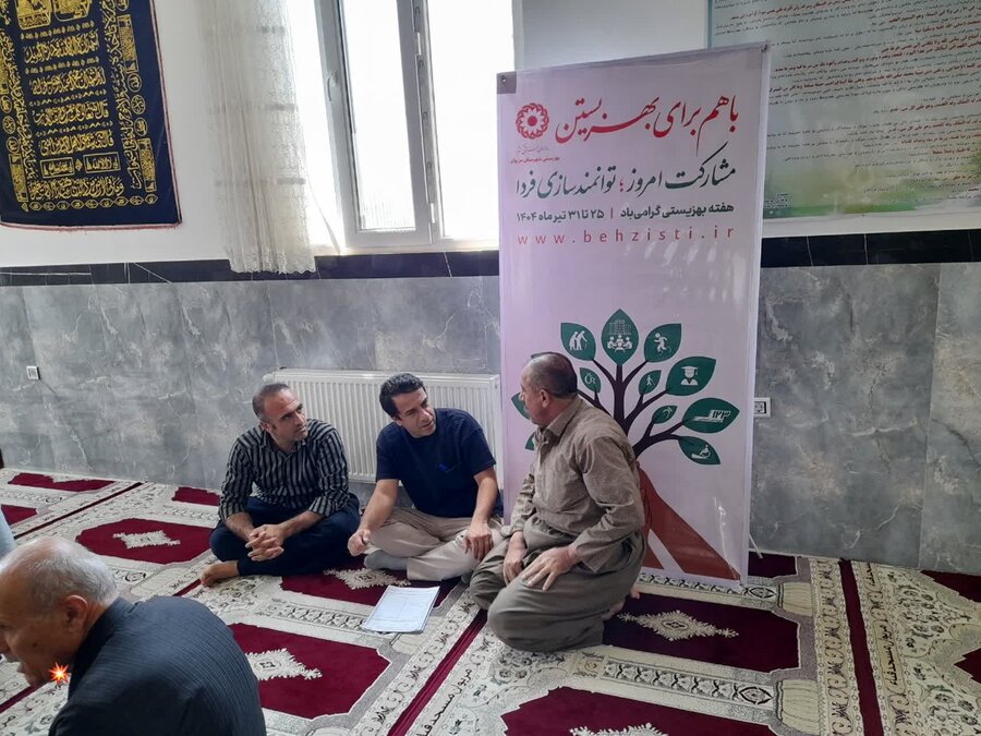 تبیین خدمات بهزیستی در نماز جمعه مریوان/ میز خدمت بهزیستی در مسجد جامع قباء برپا شد