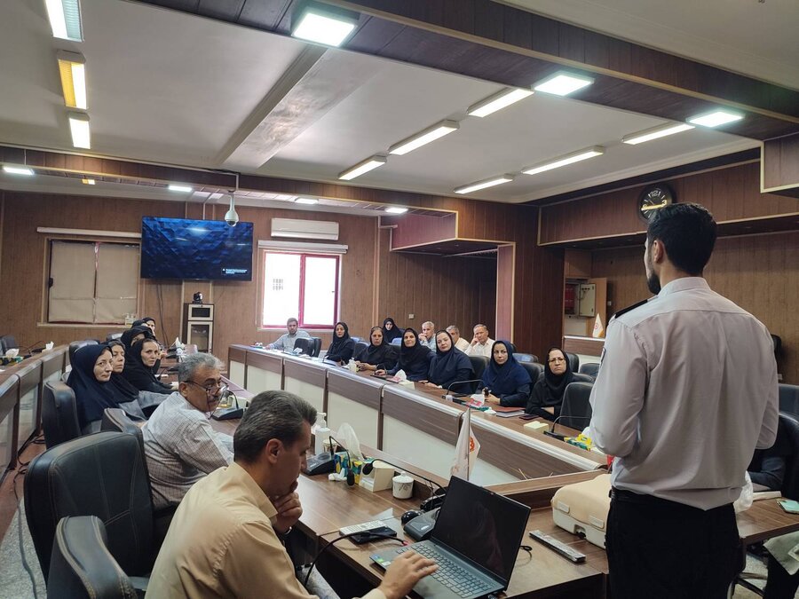 به مناسبت هفته بهزیستی دوره آموزشی کمکهای اولیه ویژه کارکنان ستادی بهزیستی آذربایجان غربی برگزار شد