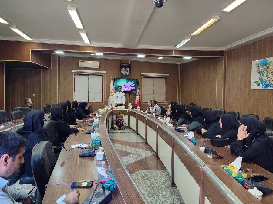 به مناسبت هفته بهزیستی دوره آموزشی کمکهای اولیه ویژه کارکنان ستادی بهزیستی آذربایجان غربی برگزار شد