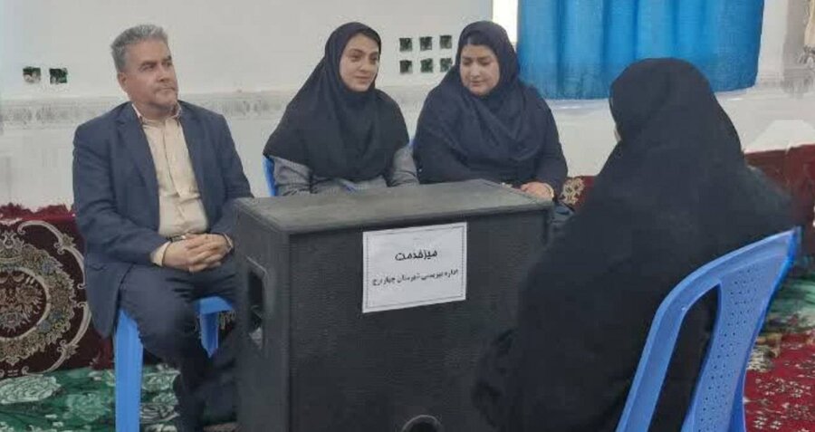 برگزاری کارگاه مشاوره‌ای رایگان و معرفی خدمات بهزیستی و میز خدمت در روستای اسلام‌آباد چهاربرج