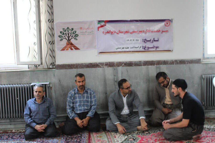میز خدمت بهزیستی در مسجد جامع شهرستان دیواندره برپا شد