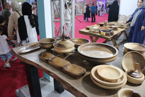 استقبال پرشور از غرفه توانمندی‌های بانوان کارآفرین بهزیستی