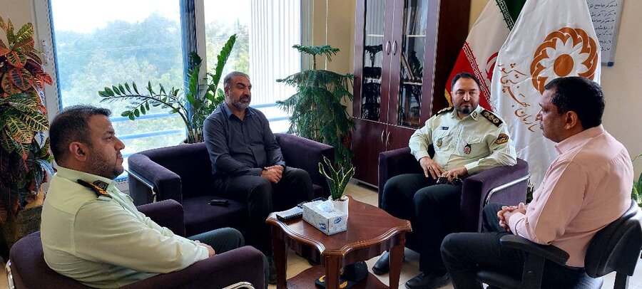 دیدار با جانشین فرماندهی و رئیس پلیس مبارزه بامواد مخدر و معاون فرهنگی اجتماعی  نیروی انتظامی کیش با سرپرست اداره بهزیستی به‌مناسبت هفته بهزیستی