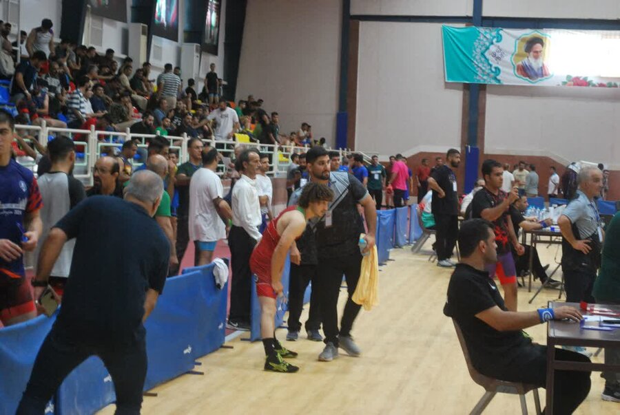 مسابقات کشتی ناشنوایان