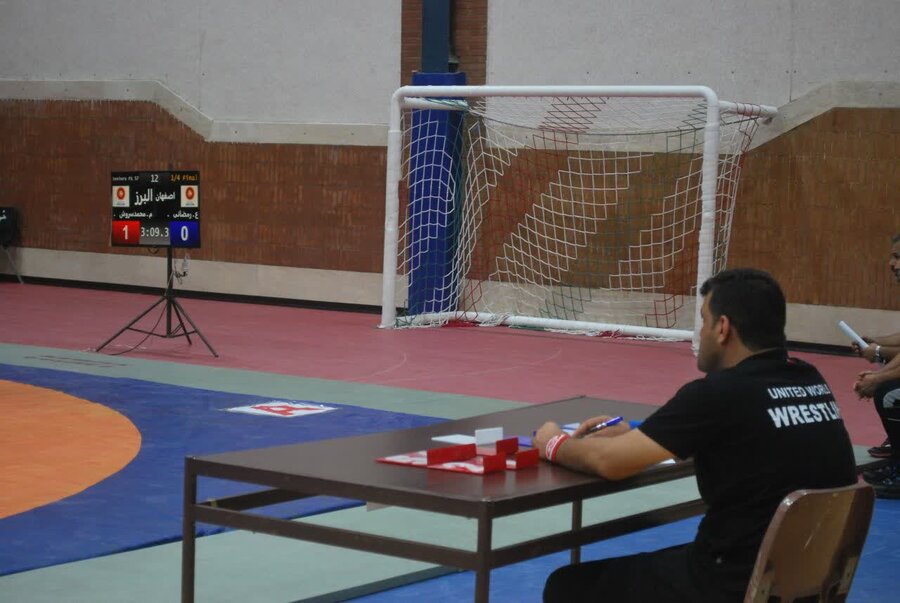 مسابقات کشتی ناشنوایان