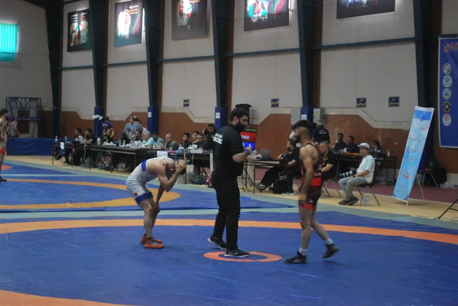 مسابقات کشتی ناشنوایان