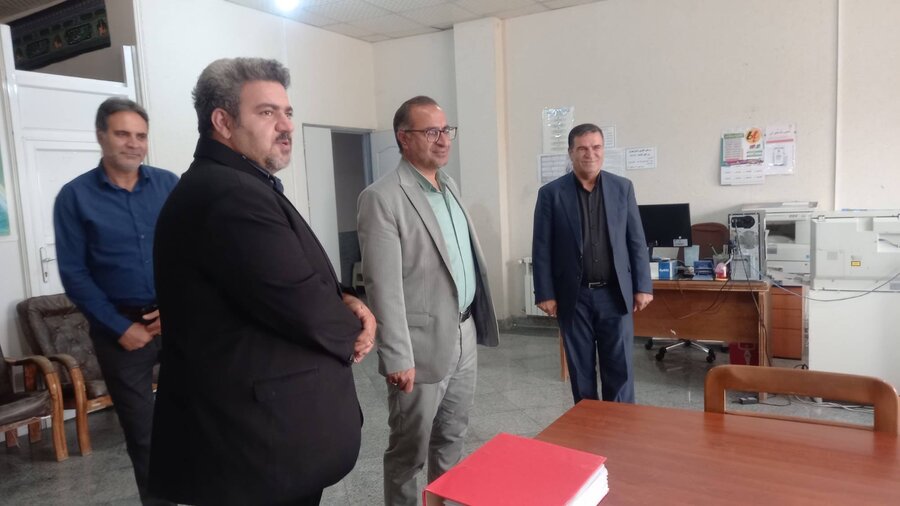 فیروزکوه | فرماندار شهرستان  مهمان اداره بهزیستی شد