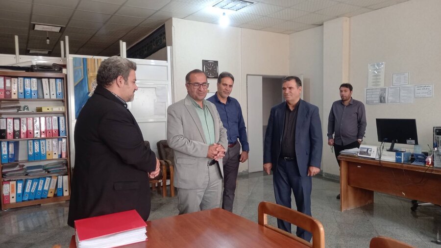 فیروزکوه | فرماندار شهرستان  مهمان اداره بهزیستی شد