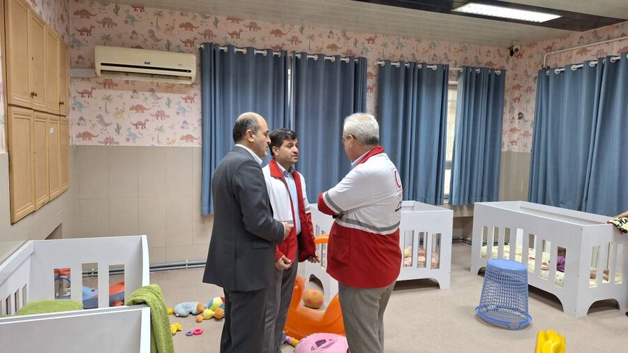 بازدید مدیرعامل جمعیت هلال احمر استان گیلان از شیرخوارگاه مهر بهزیستی شهرستان رشت