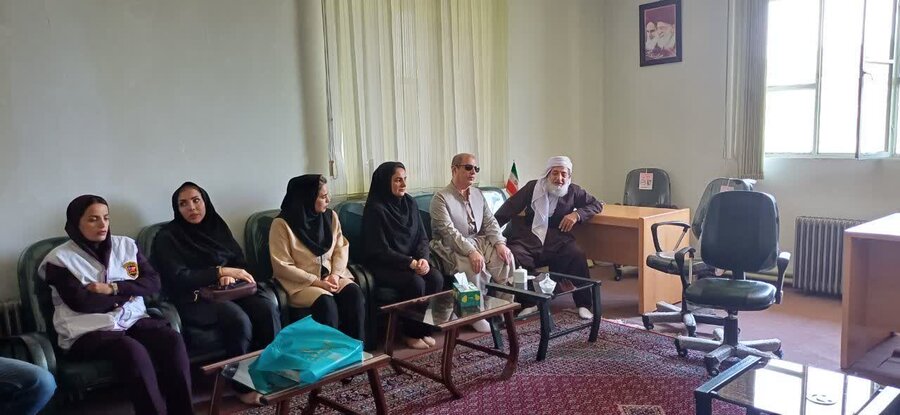 رئیس و کارکنان بهزیستی مریوان با امام جمعه دیدار کردند
