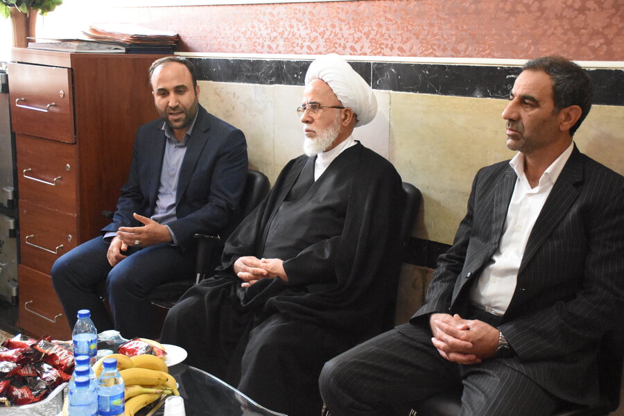 دیدار امامجمعه کرمانشاه با سالمندان دیدار امامجمعه کرمانشاه با سالمندان