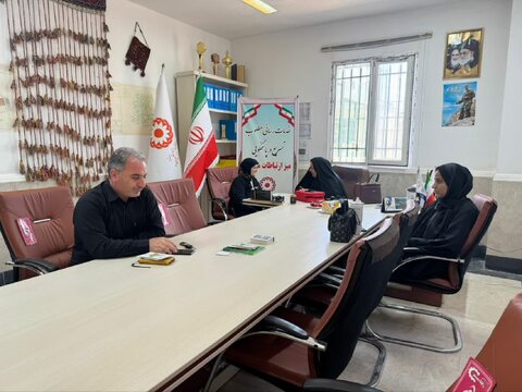 برپایی میز خدمت و ویزیت رایگان پزشکی گرامیداشت هفته بهزیستی در شهرستان اشتهارد