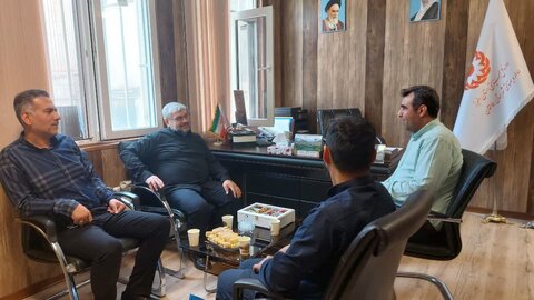 طالقان | به مناسبت هفته بهزیستی / حضور رئیس کمیته امداد در اداره بهزیستی شهرستان طالقان