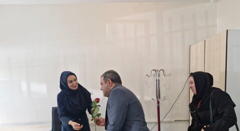 به مناسبت هفته بهزیستی و در راستای شعار "باهم برای ایران"/ دیدار مسئولین مدیریت شهری با مدیر و کارکنان بهزیستی کرج