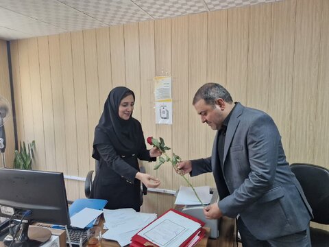 به مناسبت هفته بهزیستی و در راستای شعار "باهم برای ایران"/ دیدار مسئولین مدیریت شهری با مدیر و کارکنان بهزیستی کرج